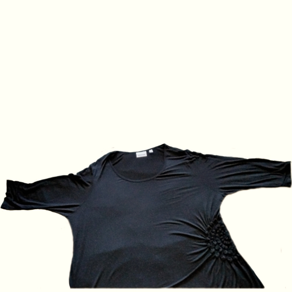 Avenue 30/32 Flowing Top